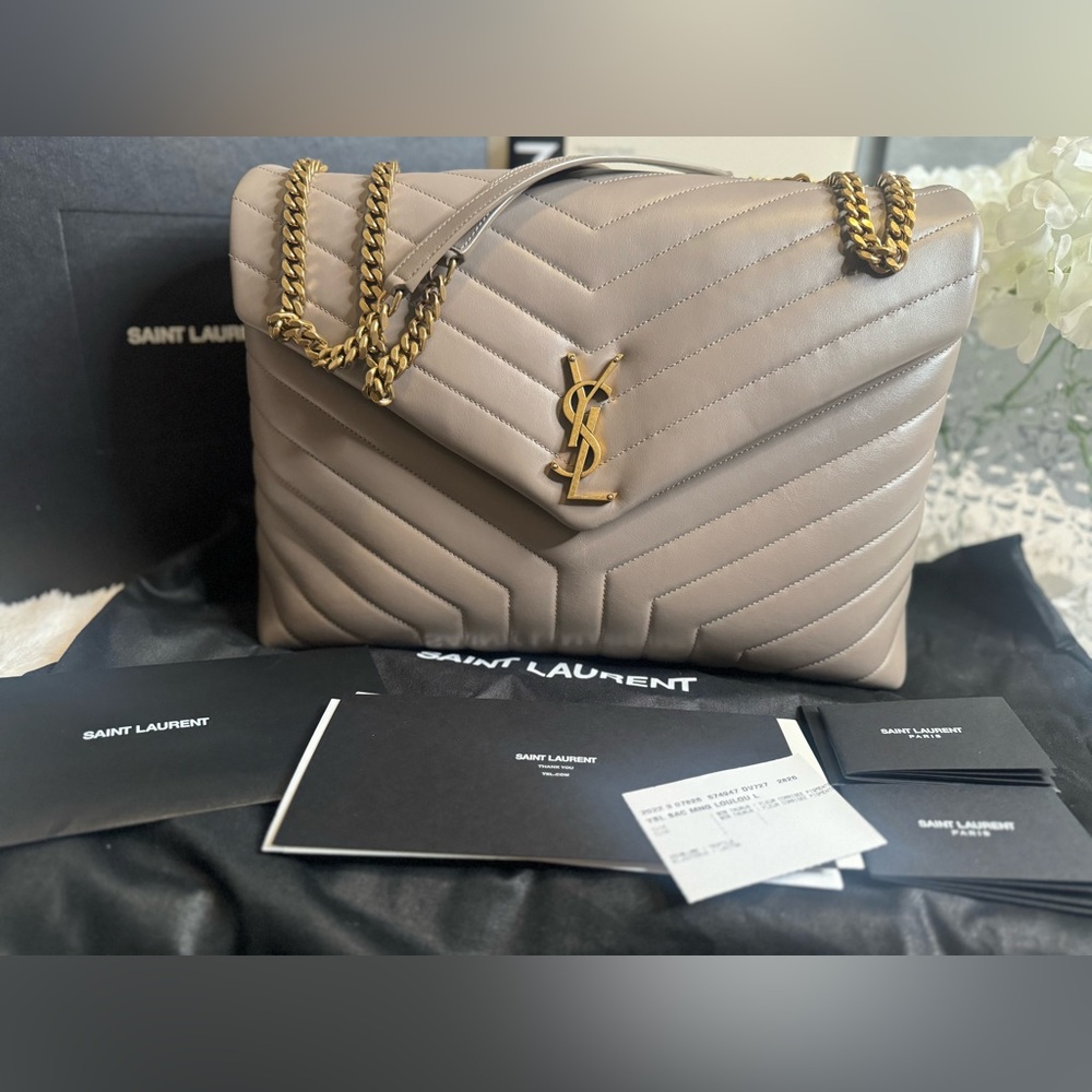 ❌SOLD❌⭐️NEW, SOLD OUT⭐️SAINT LAURENT LOULOU LARGE IN QUILTED LEATHER - Picture 1 of 17